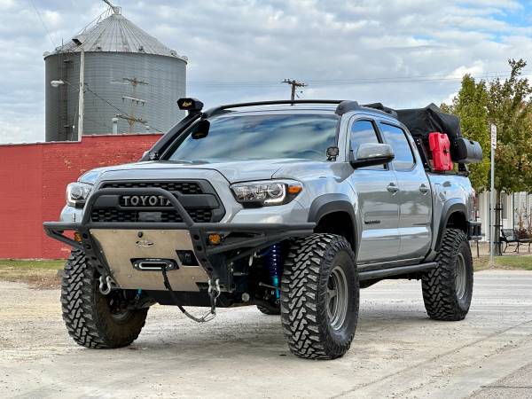How To Lift a Toyota Tacoma